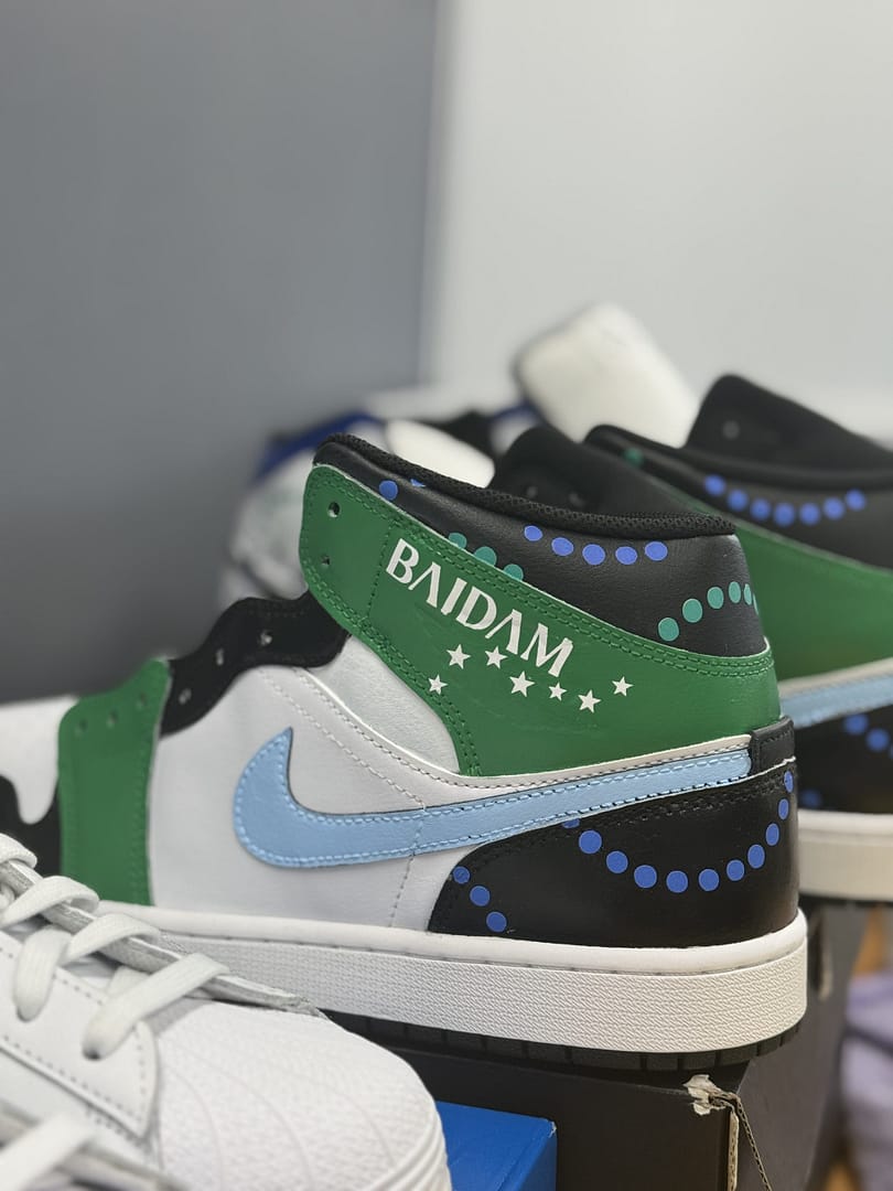 Baidam kicks custom